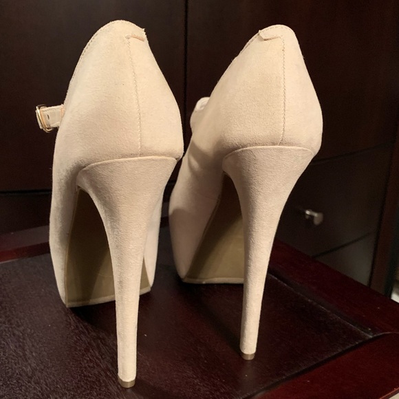 JustFab Payson Beige High Heels 👠. Size 6.5 - Picture 6 of 16